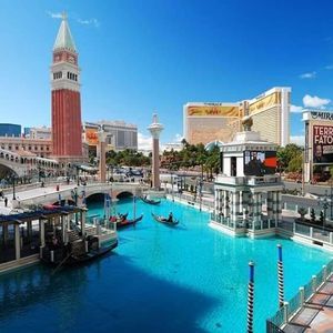 Meet your Posher, Faustino